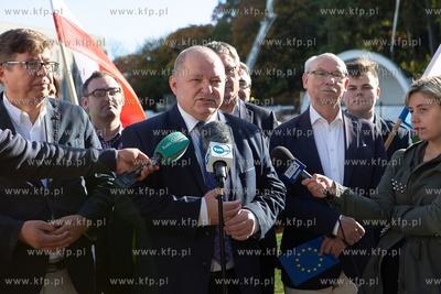 Gdynia. Konferencja prasowa Koalicji Obywatelskiej....
