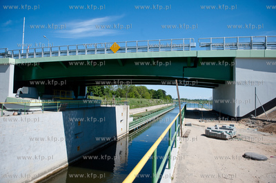 Oddany do uzytku most zwodzony nad Sluza Poludniowa...