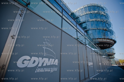 Gdynia. Uroczyste otwarcie nowych obiektow
Pomorskiego...