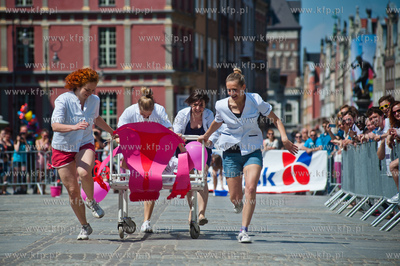 Gdansk. Dlugi Targ. Neptunalia. Wyscigi lozek szpitalnych.
18.05.2013
fot....