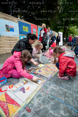 Gdansk. Zieleniec Nowego Ratusza. Festyn dla dzieci...