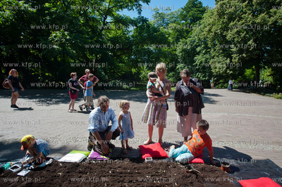 Gdansk. Park Oliwski. Parkowanie - Nieuzytki. VII edycja...