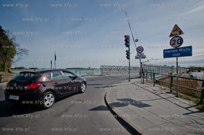 Gdansk. Sobieszewo. Odremontowany most pontonowy.
06.05.2014
fot....