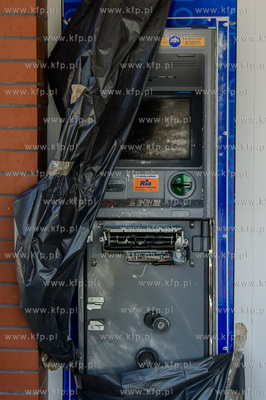 Gdynia. Chwarzno. Proba kradziezy pieniedzy z bankomatu...