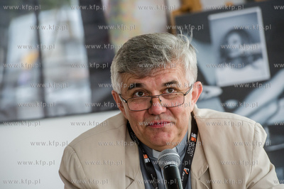 Gdynia. Festiwal Filmow w Gdyni. Spotkanie z ks. Andrzejem...