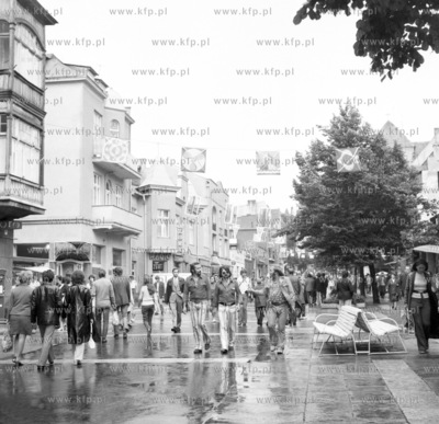 Sopot. Ul. Bohaterow Monte Cassino popularny Monciak...