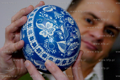 Wielkanoc. Akcesoria dekoracyjne. Nz. wielkanocen pisanki...
