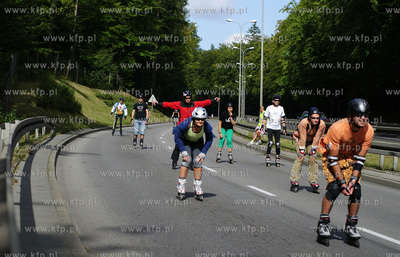 IV Zjazd Wrotkarski Downhill ul. Slowackiego w Gdansku.
30.08.2009
fot....