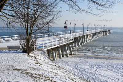 Mrozny poranek w Gdyni Orlowie. Nz. zamarzniete orlowskie...