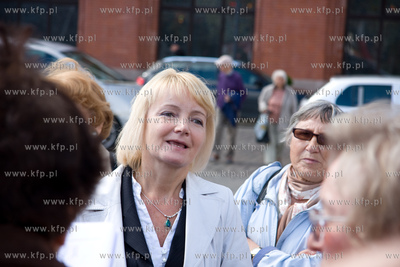 Slupsk. Sluchacze Uniwersytetu Trzeciego Wieku spiewaja...
