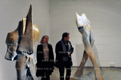 Panstwowa Galeria Sztuki - Sopot. Wystawa rzezby profesora...