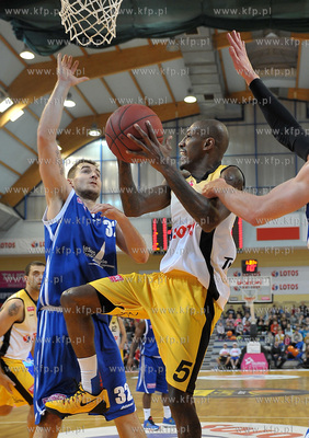 Hala 100 lecia Sopotu. Sopot. Mecz kszykowki Trefl...