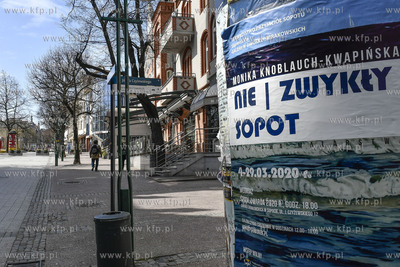 Sopot. Miasto Sopot w czasie stanu epidemii. Nz. pusty...