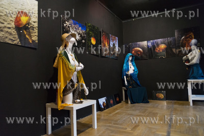 Ambermart 2019. Galeria Sztuki Kana Art, Gdańsk, Zaułek...