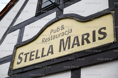 Półwysep helski. Hel. Nz. szyld Restauracji Stella...