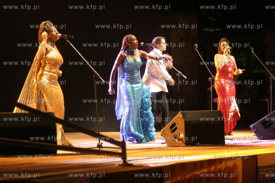 V koncert na rzecz dzieci i zwierzat zorganizowany...