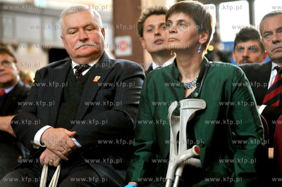 Gdansk, Dwor Artusa. Janina Ochojska, szefowa Polskiej...