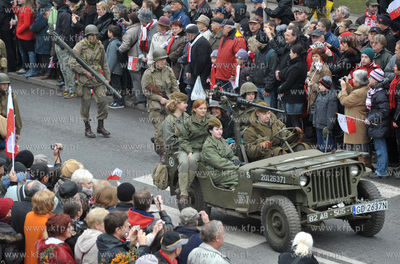 Parada Niepodleglosci w Gdansku. W pardzie wziela tez...