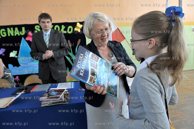 Zakonczenie roku szkolnego w Szkole Podstawowej nr...