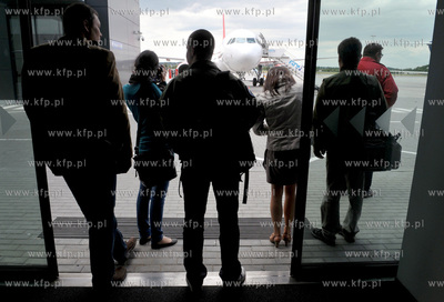 Lotnisko w Gdansku. Prezentacja nowego samolotu airbusa...