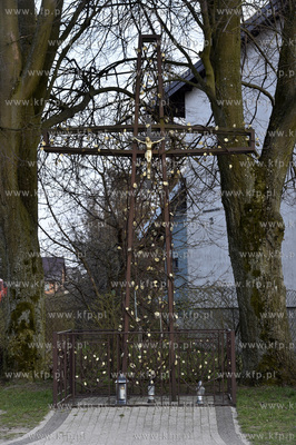 Chwaszczyno, gmina Żukowo na Kaszubach. Krzyż na...
