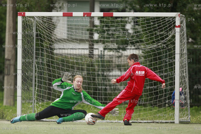 Boisko Zespolu Szkol Ogolnoksztalcacych nr 8 przy ul....