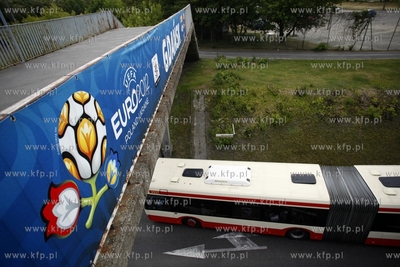 Gdansk Zaspa. Wiadukt nad Al. Jana Pawla II. Bannery...