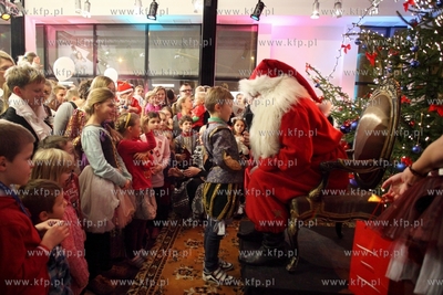Mikolajki w Operze Baltyckiej.
06.12.2013
fot. Krzysztof...