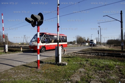 Przejaz kolejowy na ul. Lanowej w Gdansku Olszynce.
02.04.2014
fot....