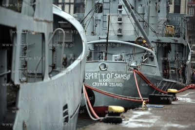 Statki z Kajmanow Spirit of Romo i Spirit of Samso...