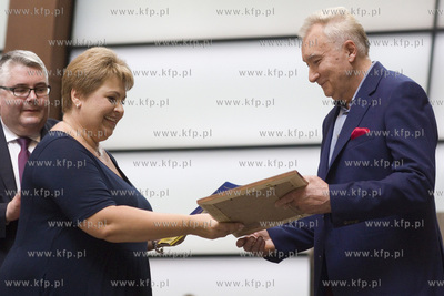 Europejskie Centrum Solidarności. Wystawa prac bursztynnika...
