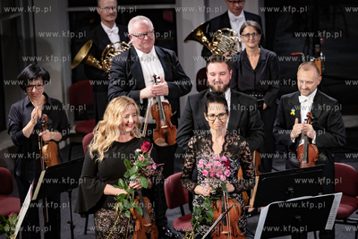 Opera Leśna.  Koncert z okazji Międzynarodowego Dnia...