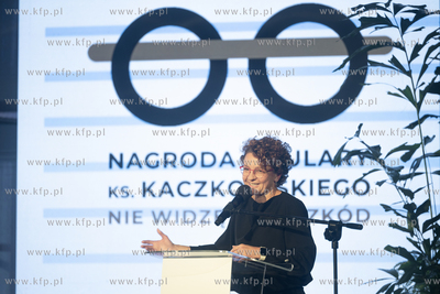 Uroczystość IV edycji konkursu i nagrody "Okulary...