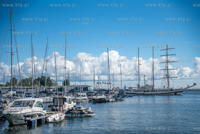 Żaglowiec STS "Pogoria" powrócił do Gdyni po zakończeniu...