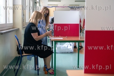 Magdalena Adamowicz głosowała dziś przed południem...