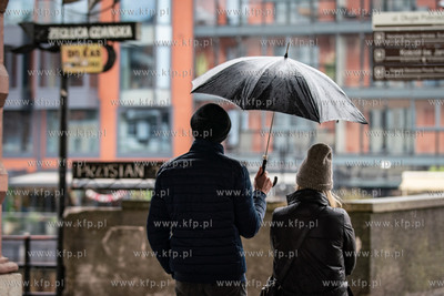 Deszczowy dzień w Gdańsku. 17.02.2022 / fot. Anna...