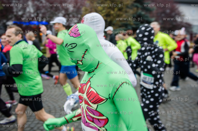 Gdynia. Skwer Kosciuszki. Start Biegu Niepodleglosci....