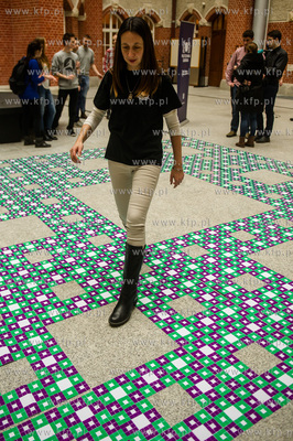 Dziedziniec im. Jana Heweliusza w Gmachu Glownym Politechniki...