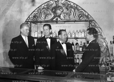 Kelnerzy.( lata50 )
1959
0006199z_gdynia
Fot. Zbigniew...