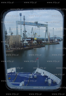 Prom pasazersko-samochodowy Stena Baltica plywajacy...