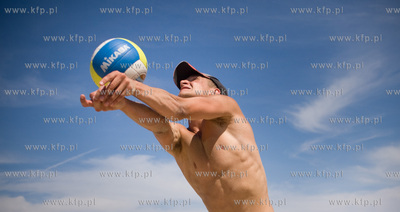 Gdansk Brzezno. Doskonala pogoda przyciaga tlumy na...