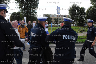 Strajk pracownikow Przedsiebiorstwa Uslug Zeglugowych...