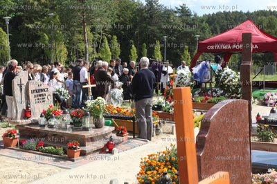 Na cmentarzu Komunalnym przy ul. Spokojnej w Gdyni...