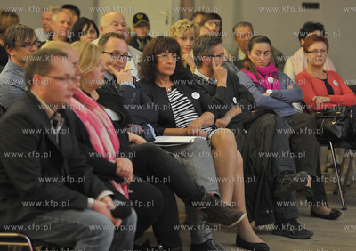 Sopot. Zatoka Sztuki. Debata wyborcza z kandydatami...