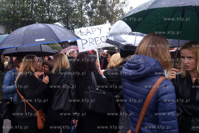 Ogólnopolski strajk kobiet w Gdyni na Skwerze Kościuszki....