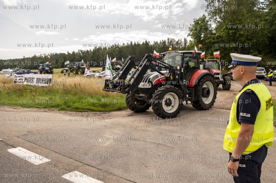Godętowo. Protest Rolników, którzy wyjechali kilkunastoma...