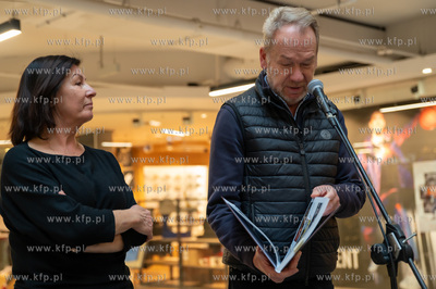 Gdańsk, Centrum Handlowe Manhattan. Spotkanie promocyjne...