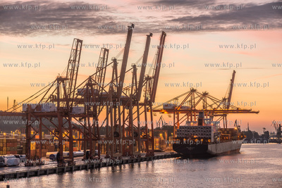 Gdynski Port, Baltic Container Terminal Gdynia (BCT)....