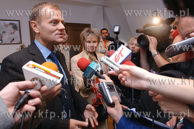 Kandydat na prezydenta Donald Tusk spotkal sie w Gdansku...