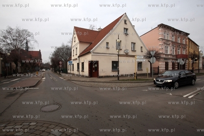 Pelplin. Domy przy Placu Grunwaldzkim.
16.12.2014
fot....